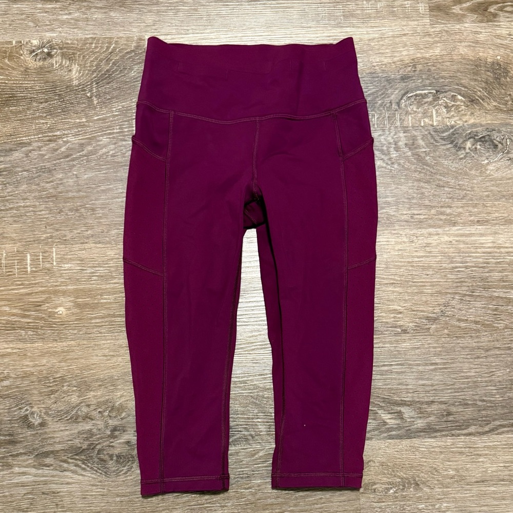 Lululemon Magenta Capri Leggings